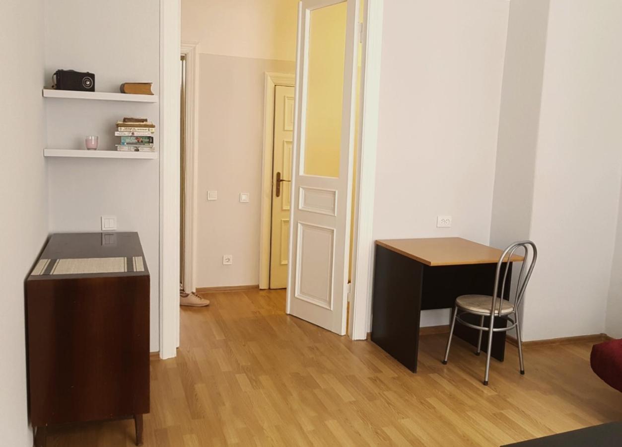 Midsummer House, Cozy And Comfortable In Dzīvoklis